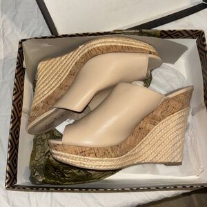 Charles by Charles David  Wedge Heel Sandal Platform Shoes 11m  Nude